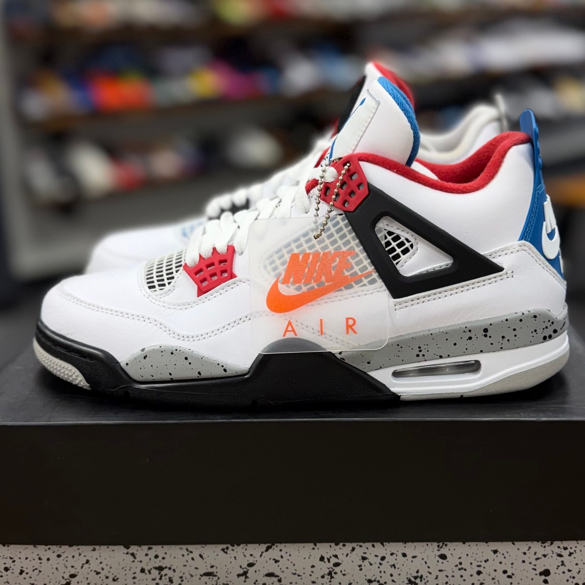 BRAND NEW STEAL - Jordan 4 Retro What The