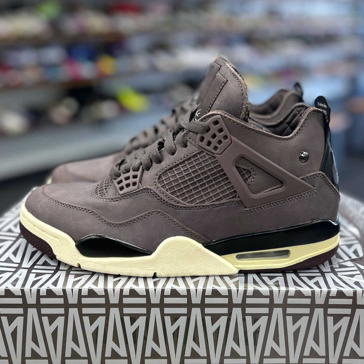Jordan 4 Retro SP A Ma Maniére Violet Ore - Preowned