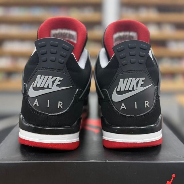 Jordan 4 Retro Bred (2019) - Preowned