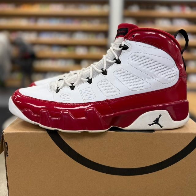 Jordan 9 Retro White Gym Red - Preowned