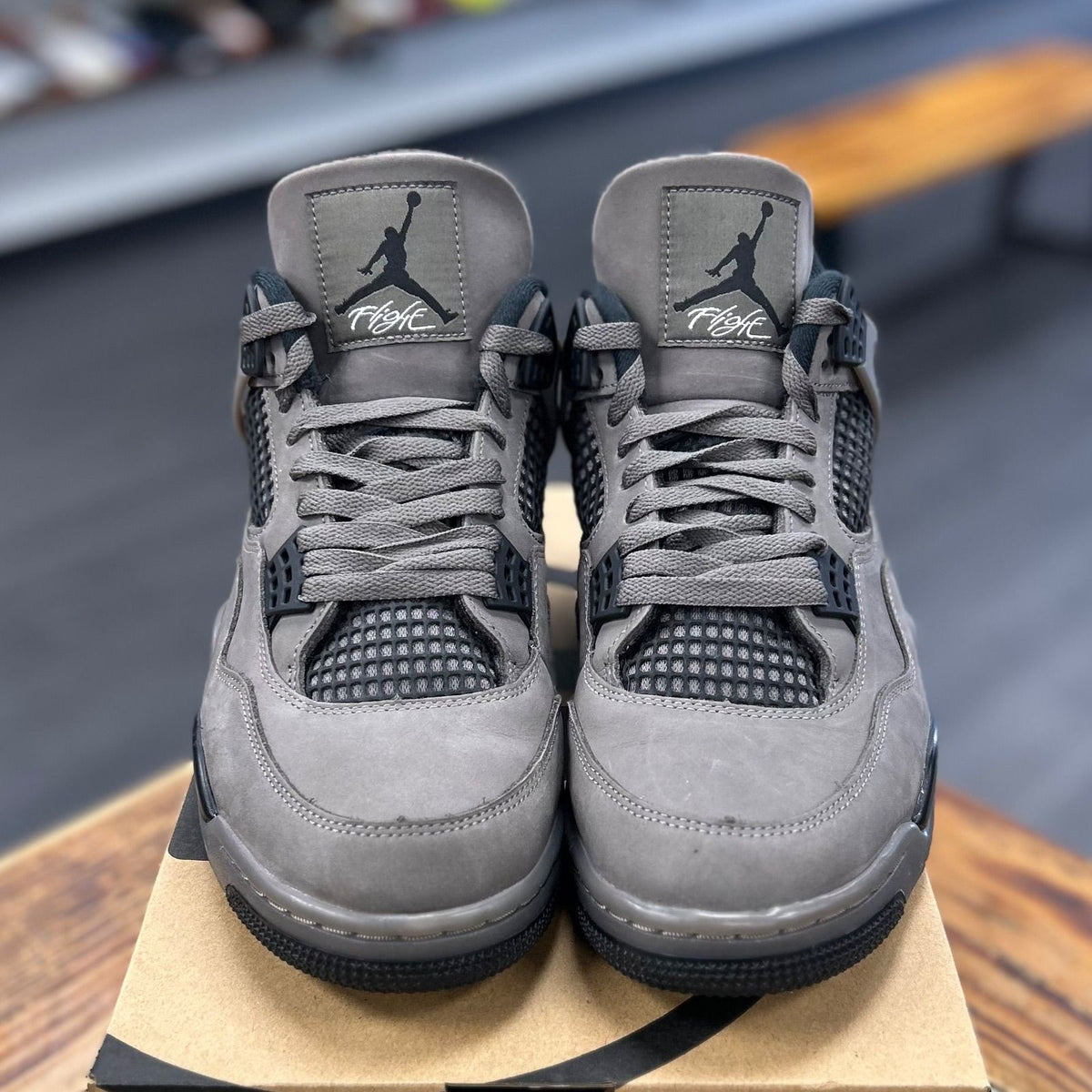Jordan 4 Retro Cave Stone - Preowned