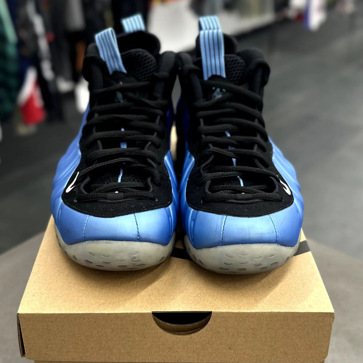 Nike Air Foamposite One University Blue - Preowned