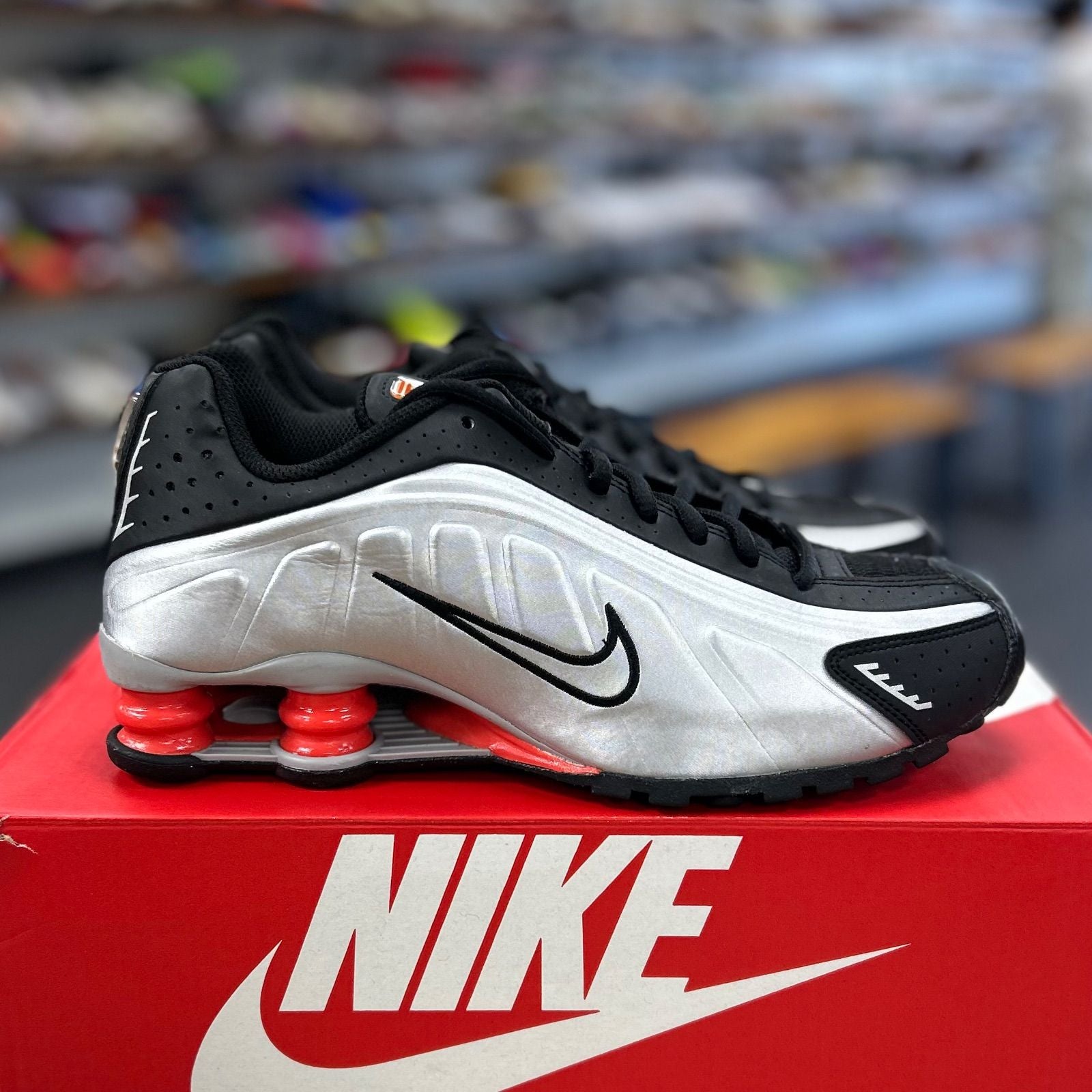 Nike Shox R4 Metallic Silver Black Picante Red (GS) - Preowned