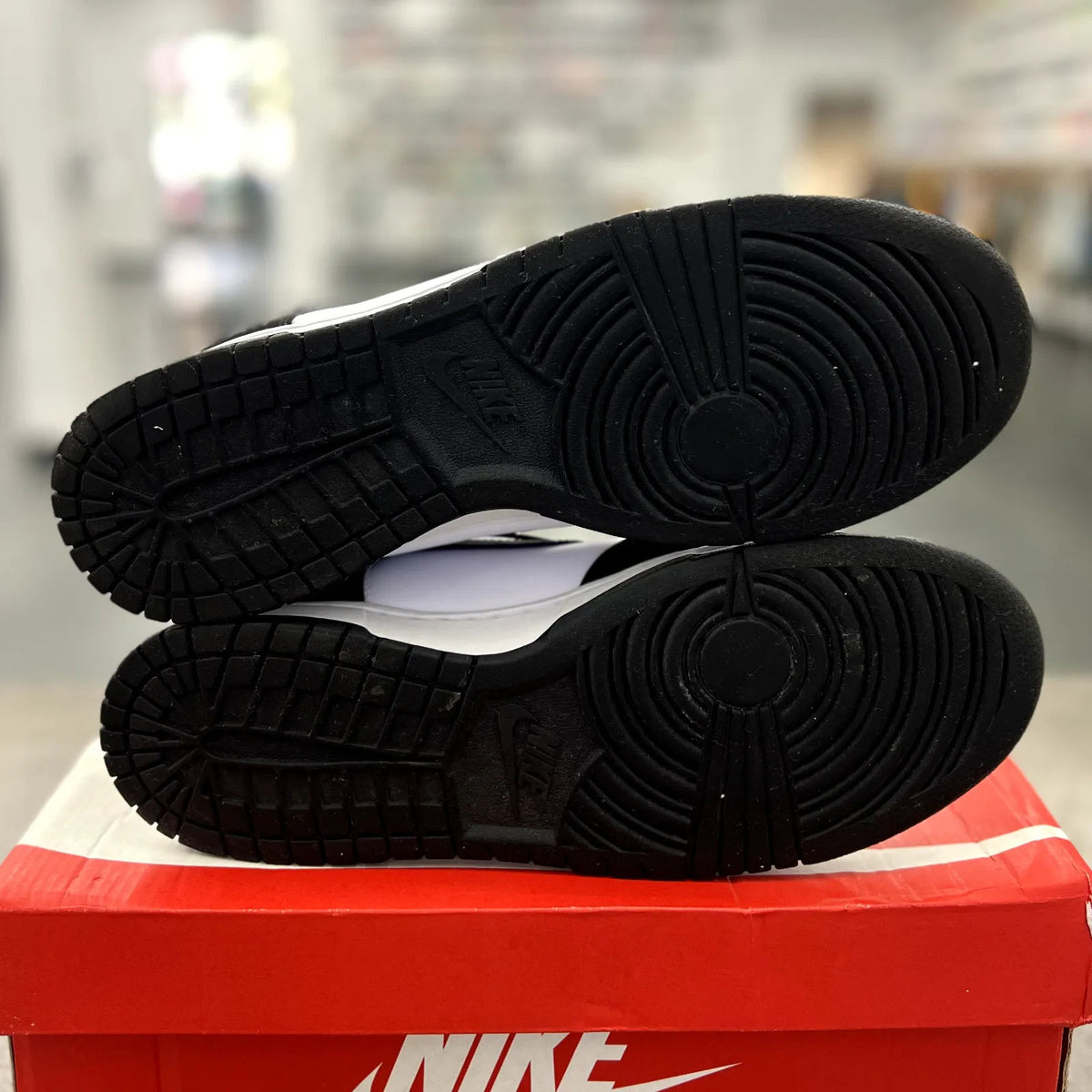 Nike Dunk High SE World Champs - Preowned