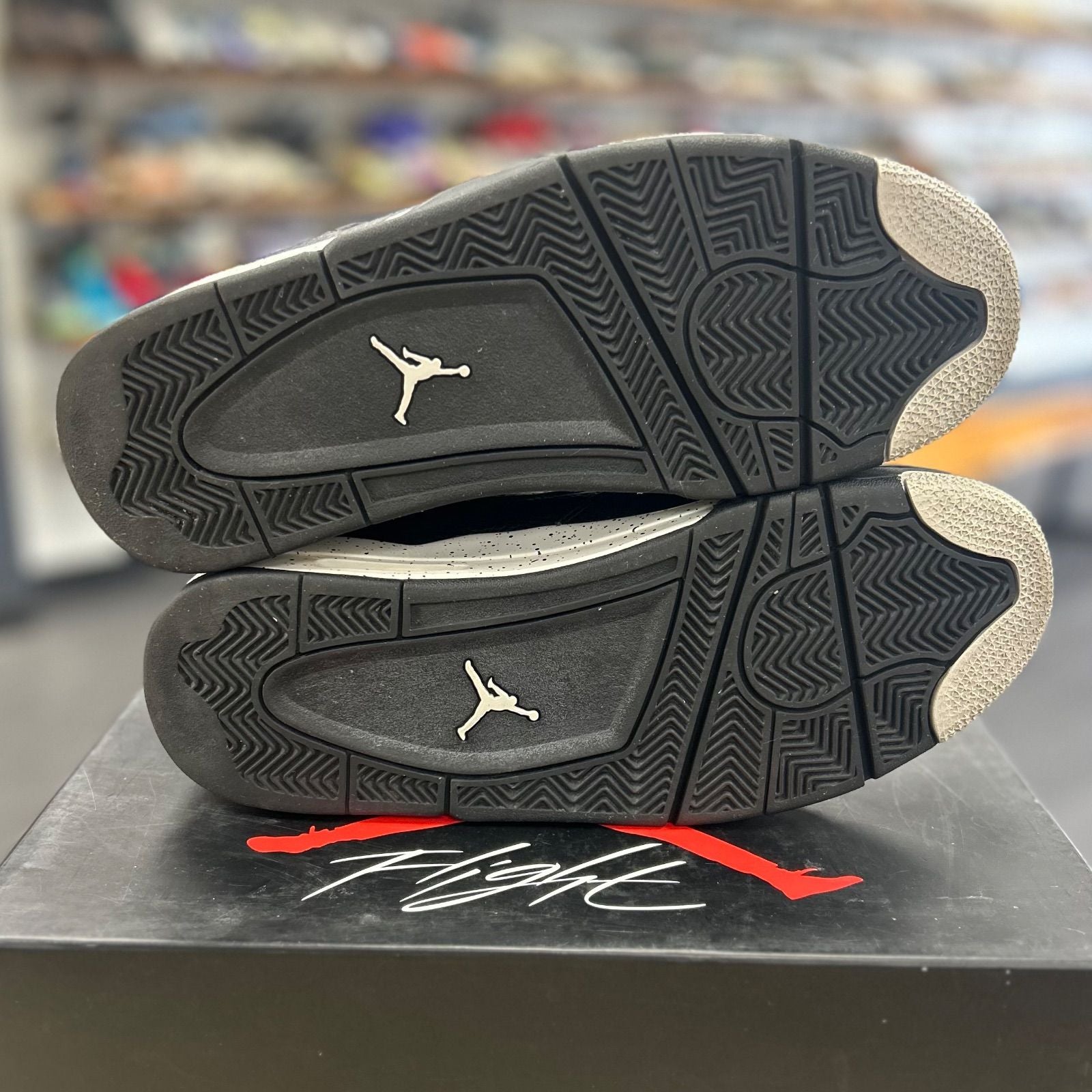 Jordan 4 Retro Oreo (2015) - Preowned