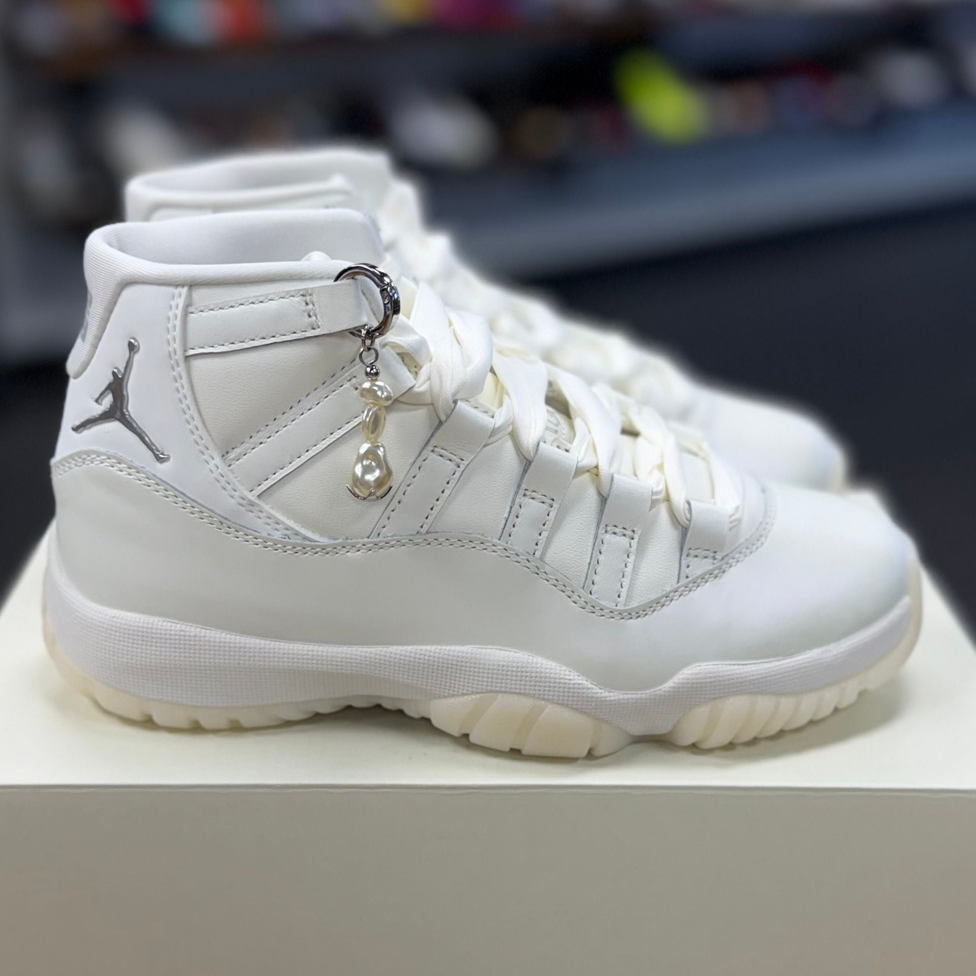 BRAND NEW STEAL - Jordan 11 Retro Pearl (Women's)