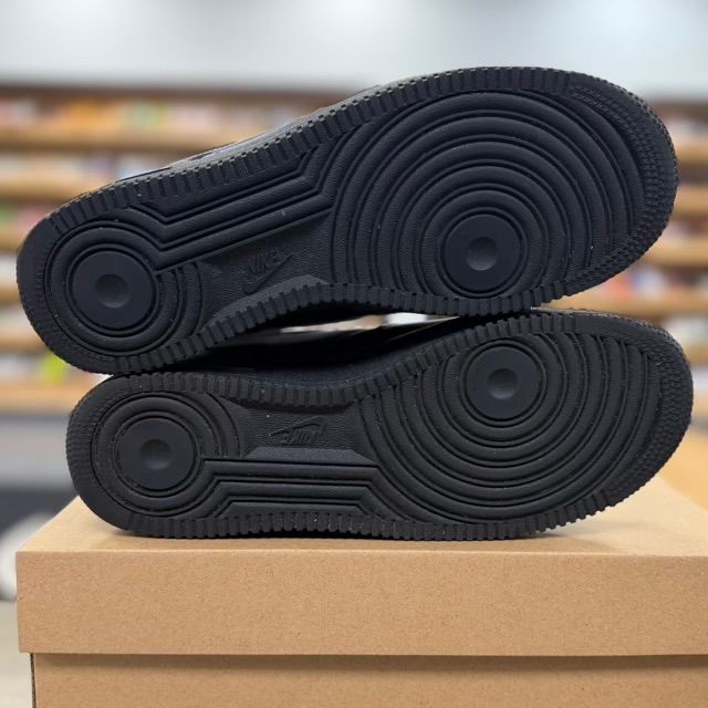 Nike Air Force 1 Low '07 Black White (2023) - Preowned