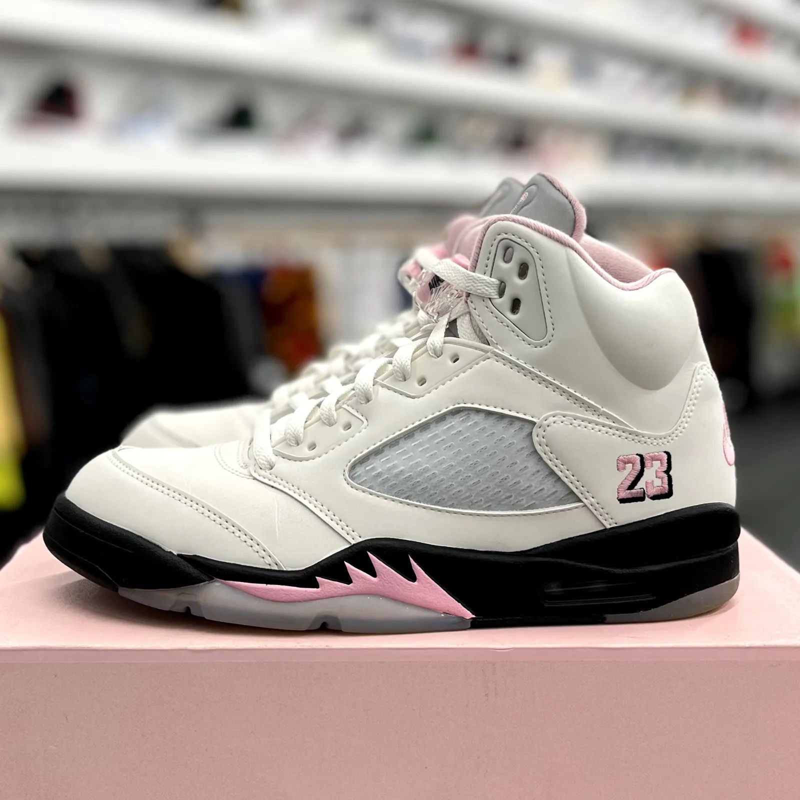Jordan 5 Retro Medium Soft Pink - Preowned