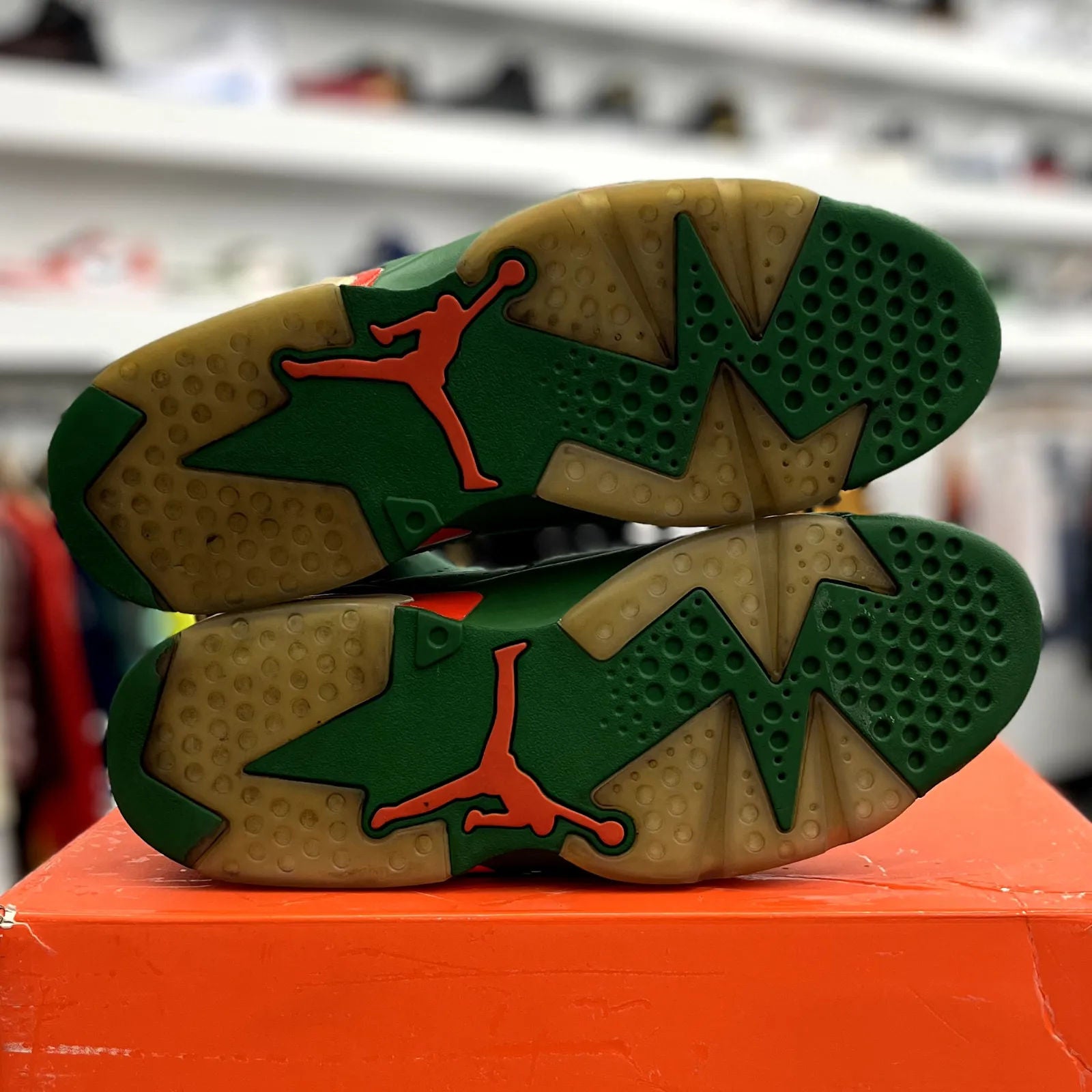 Jordan 6 Retro Gatorade Green - Preowned
