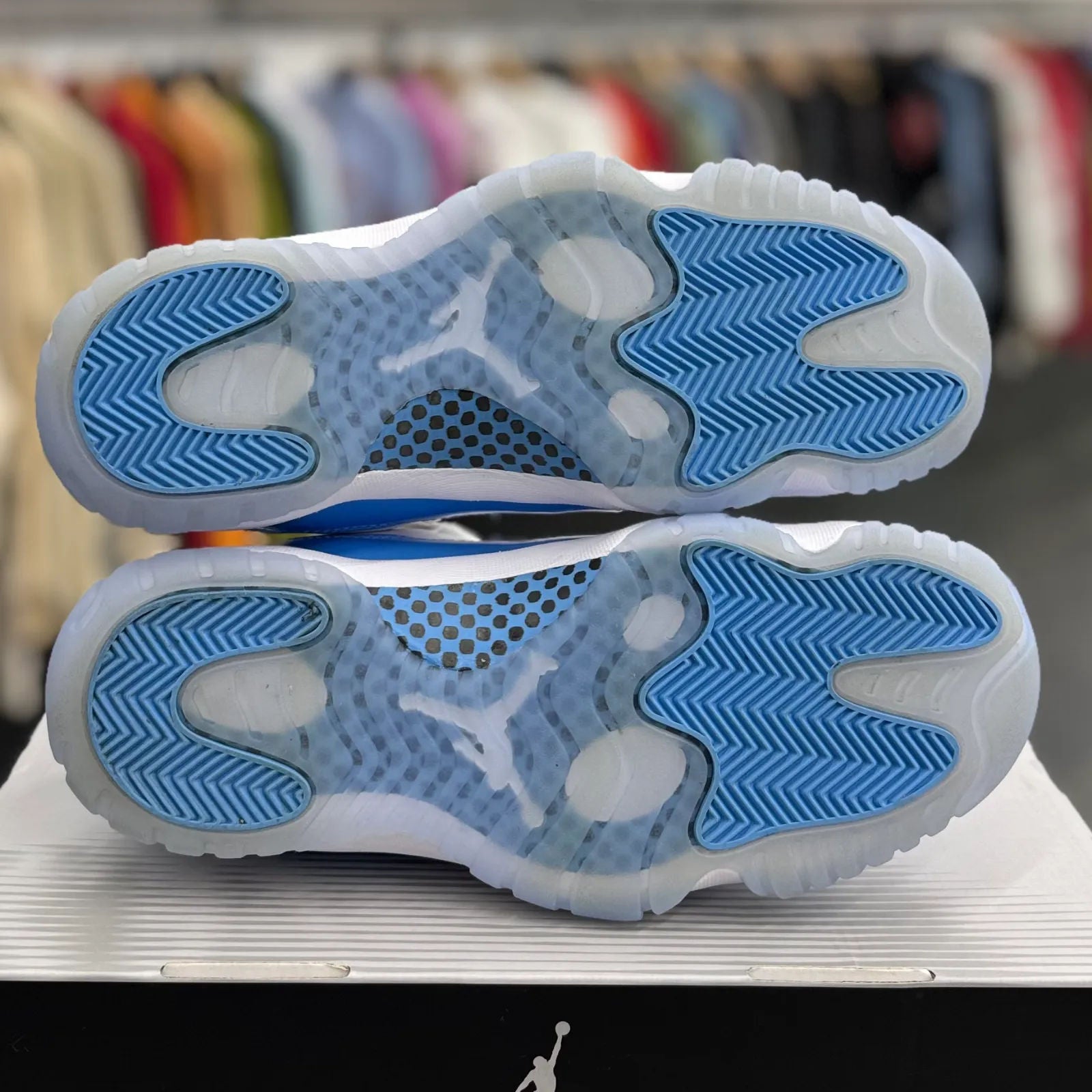 Jordan 11 Retro Low University Blue (2026) - Preowned