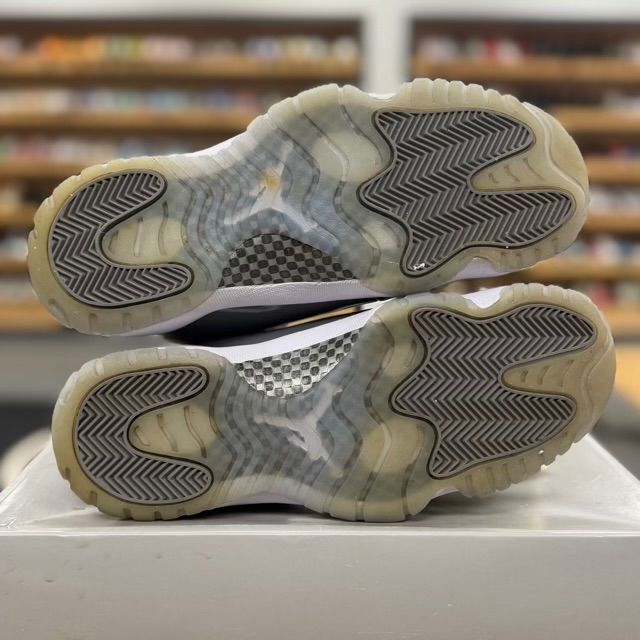 Jordan 11 Retro Cool Grey (2021) - Preowned