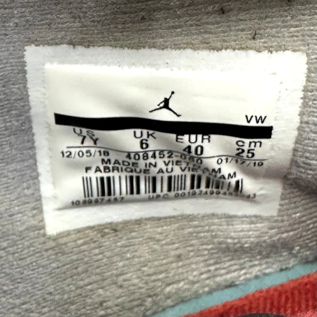 Jordan 4 Retro Bred (2019) (GS) - Preowned