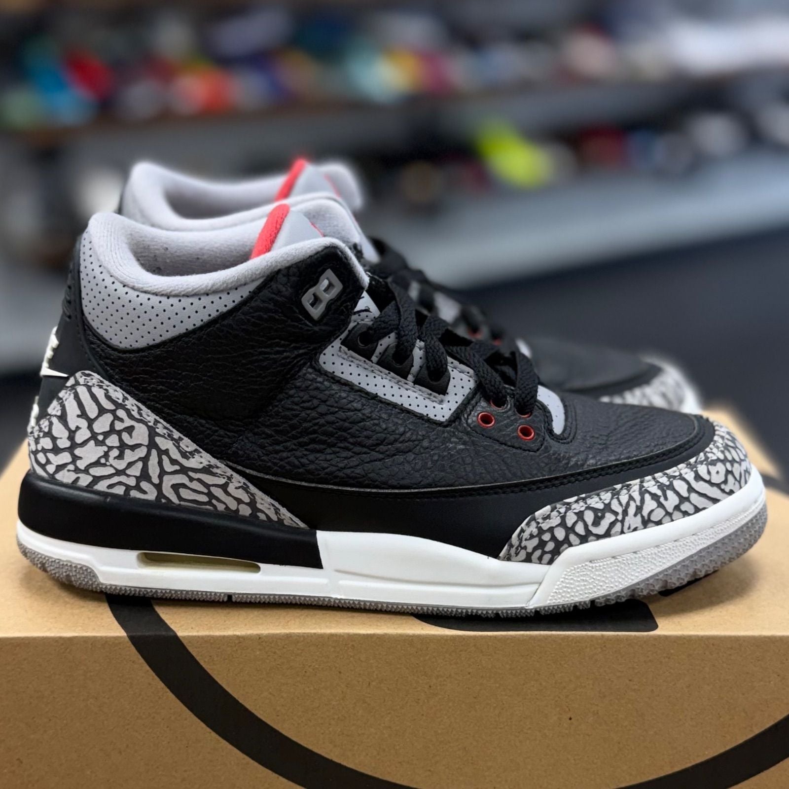 Jordan 3 Retro Black Cement (2018) (GS) - Preowned