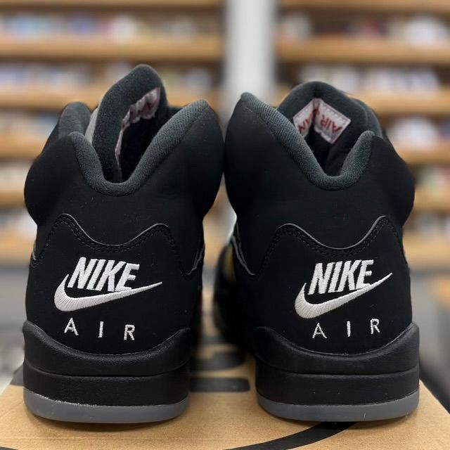 Jordan 5 Retro Black Metallic (2016) - Preowned