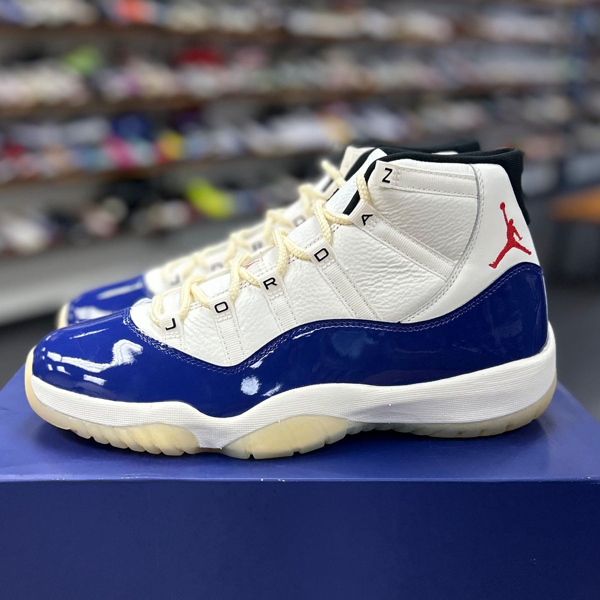 Jordan 11 Retro Rare Air - Preowned