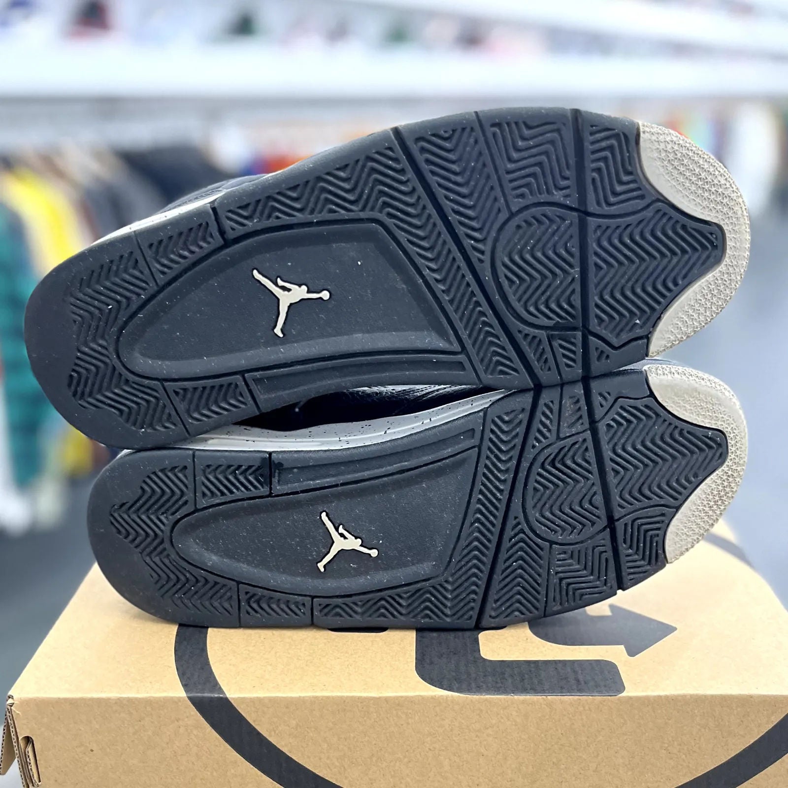 Jordan 4 Retro Oreo (2015) - Preowned