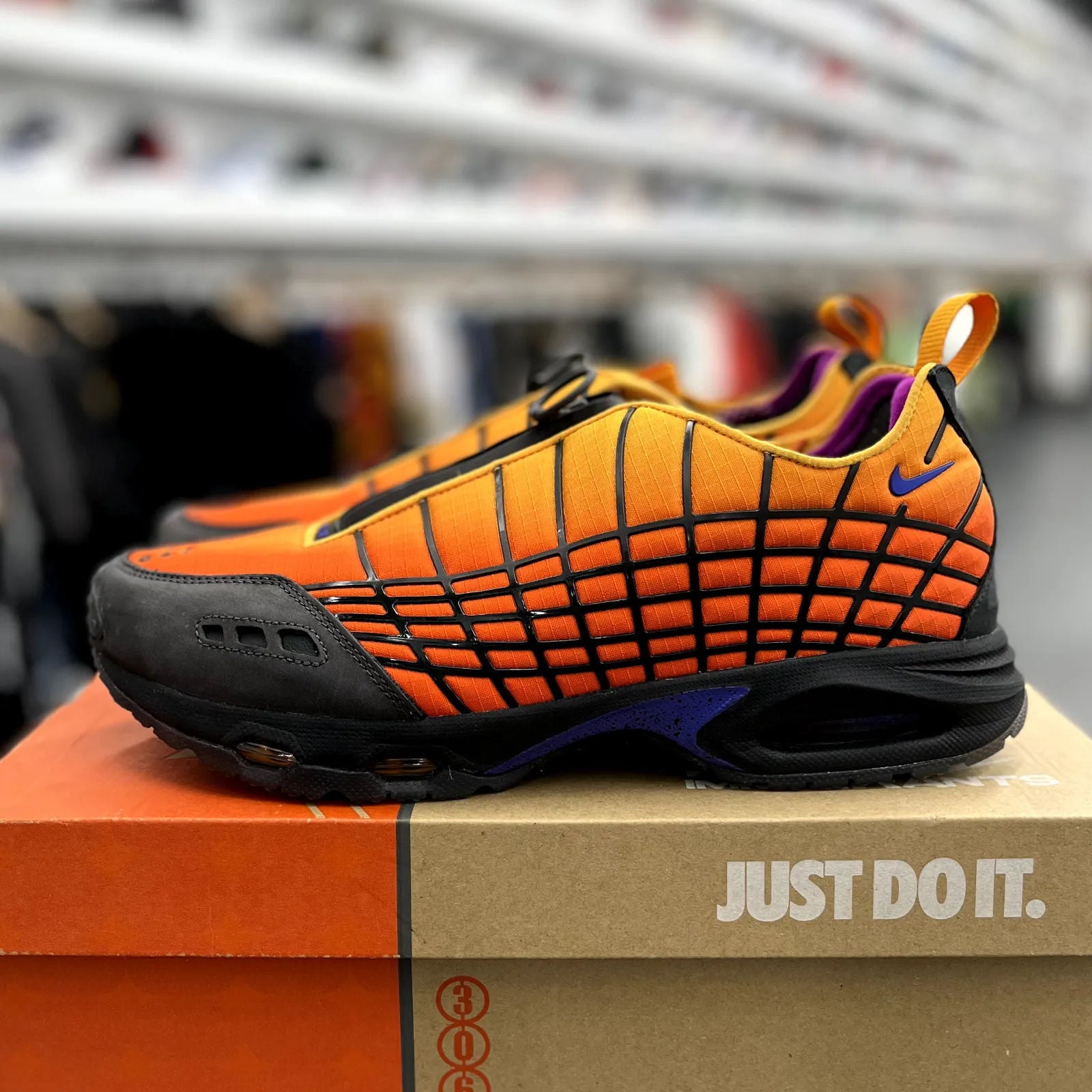 Nike Air Max Sunder SP Kids of Immigrants Sunrise - Preowned