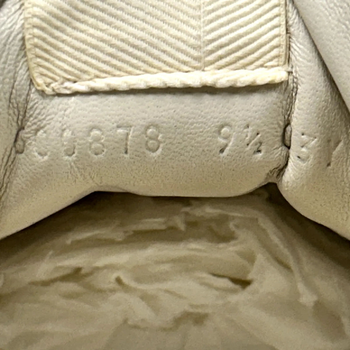 Gucci Rhyton Logo Ivory - Preowned