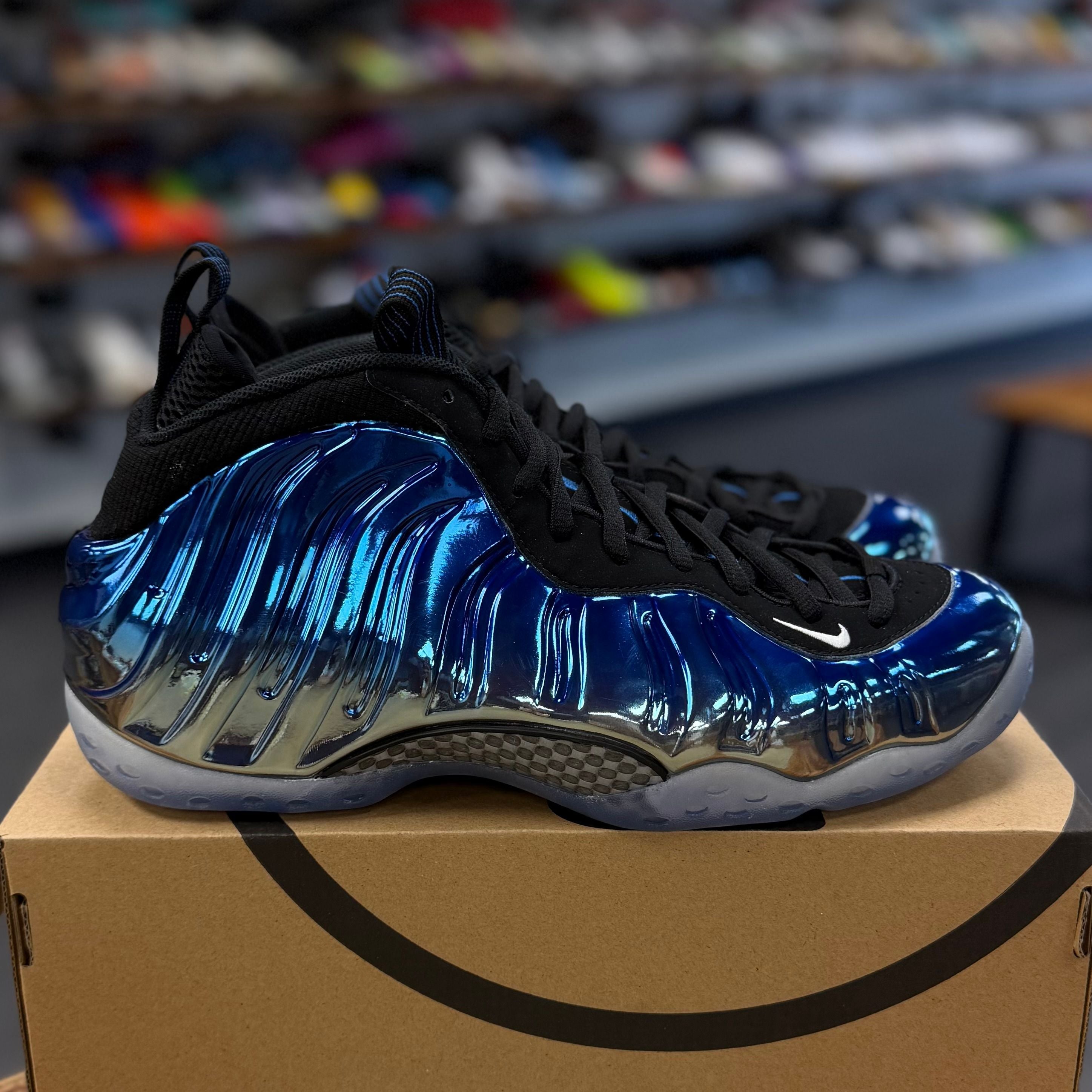 BRAND NEW STEAL - Nike Air Foamposite One Blue Mirror