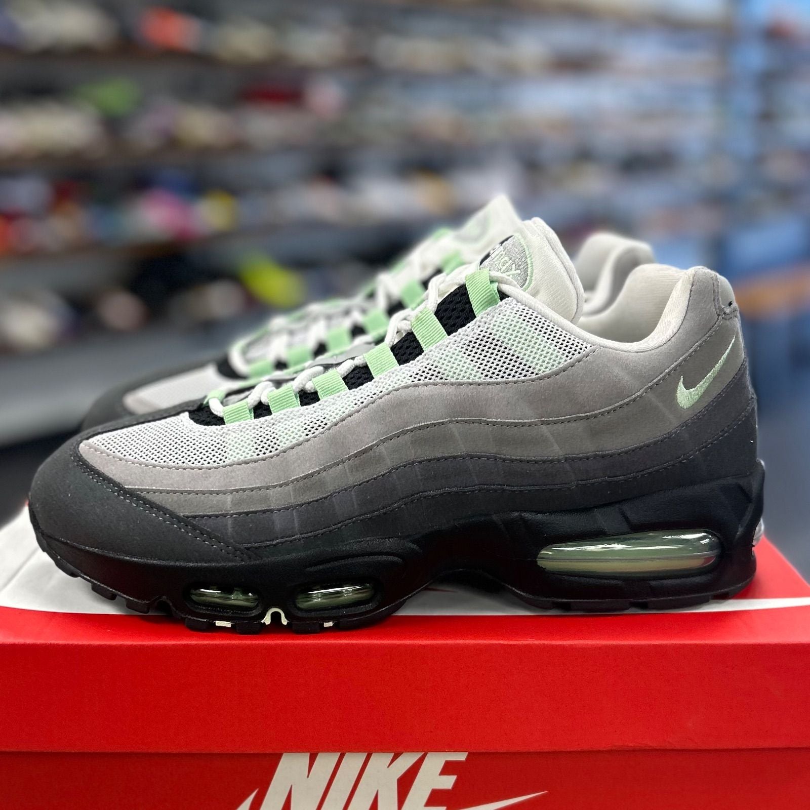 Nike Air Max 95 OG Fresh Mint - Preowned
