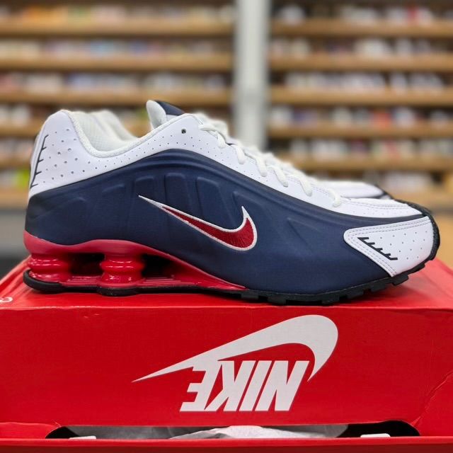 Nike Shox R4 USA (2025) - Preowned
