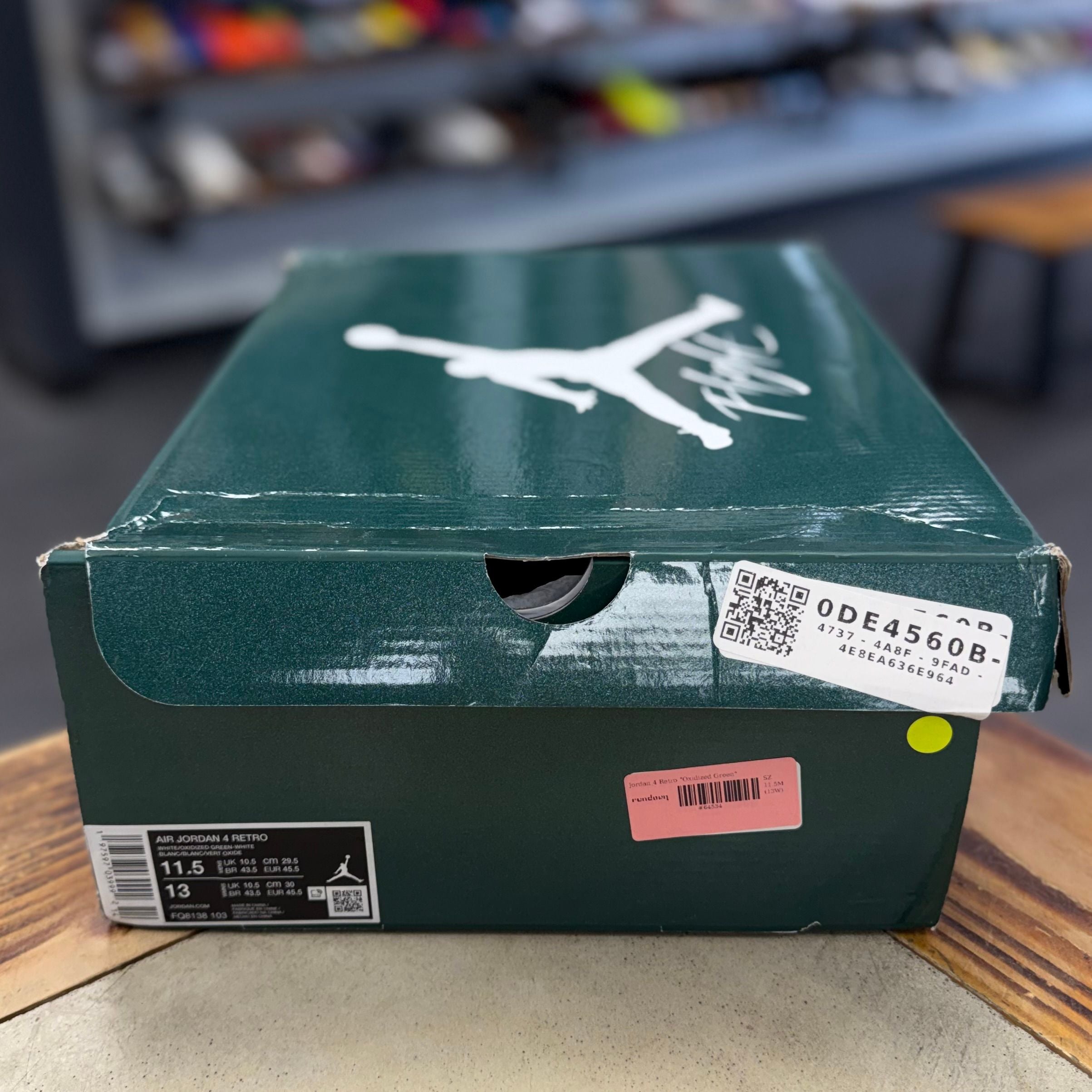 BRAND NEW STEAL - Jordan 4 Retro Oxidized Green