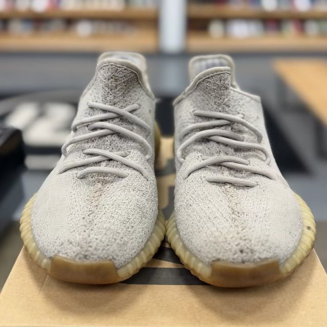 adidas Yeezy Boost 350 V2 Sesame - Preowned