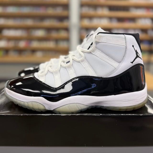 Jordan 11 Retro Concord (2018) - Preowned