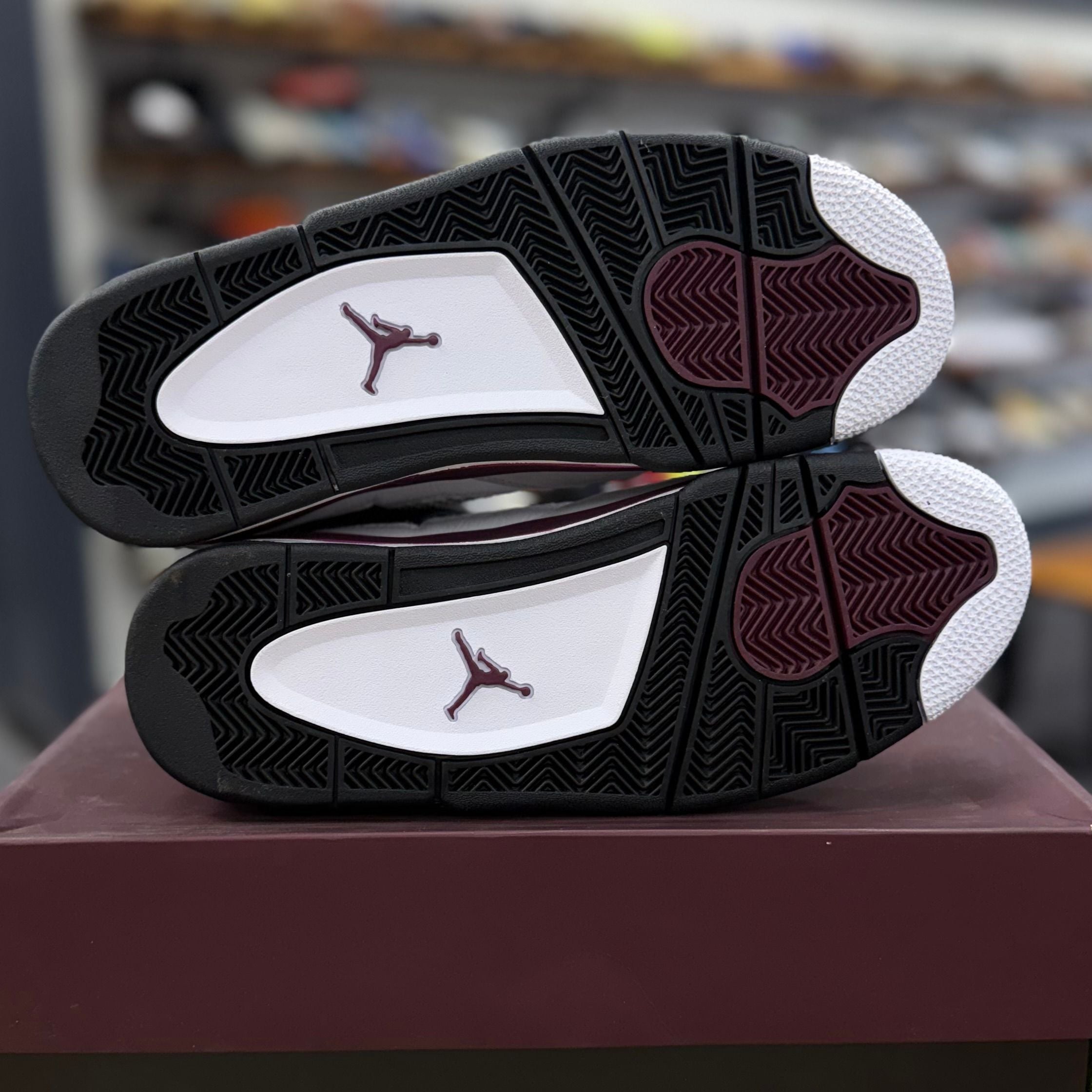 BRAND NEW STEAL - Jordan 4 Retro PSG Paris Saint-Germain