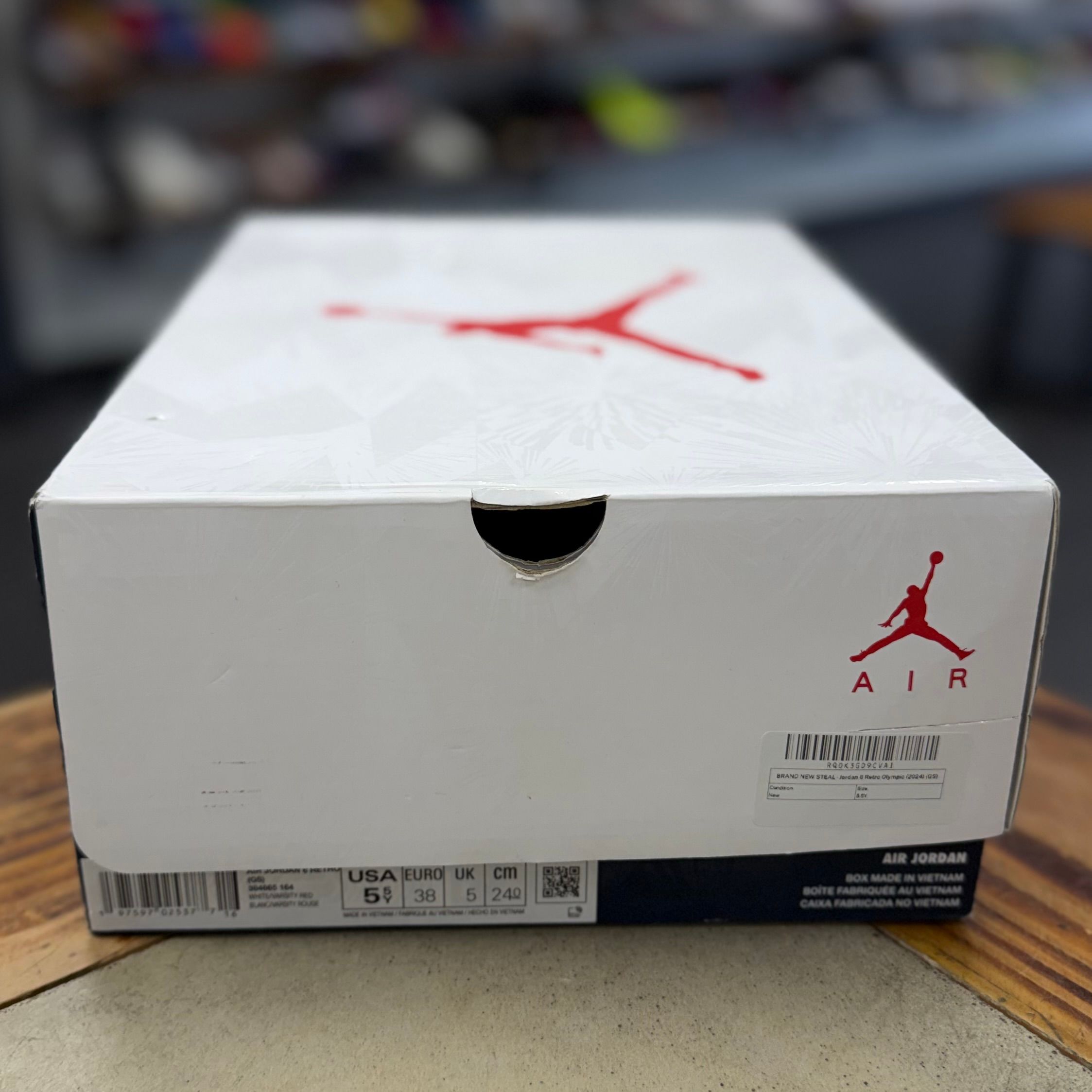 BRAND NEW STEAL - Jordan 6 Retro Olympic (2024) (GS)