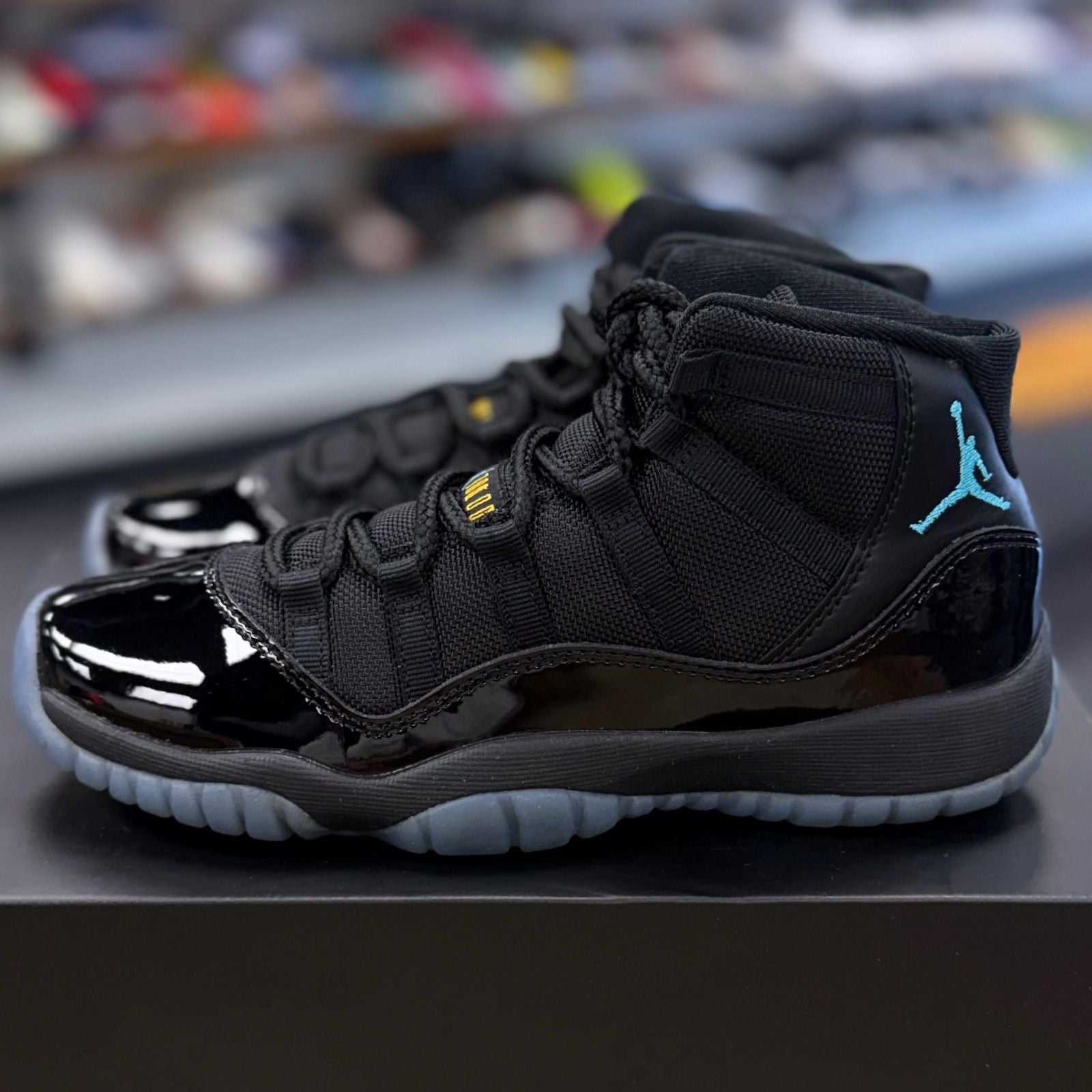 Jordan 11 Retro Gamma Blue (2025) (GS) - Preowned