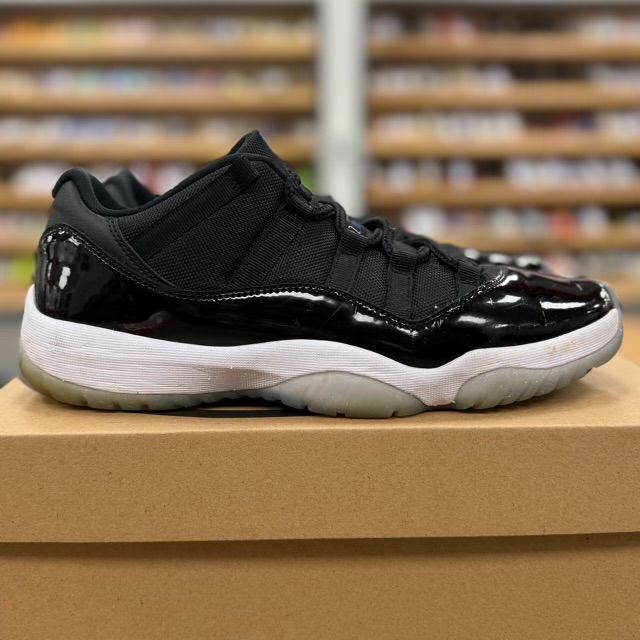 Jordan 11 Retro Low Space Jam - Preowned