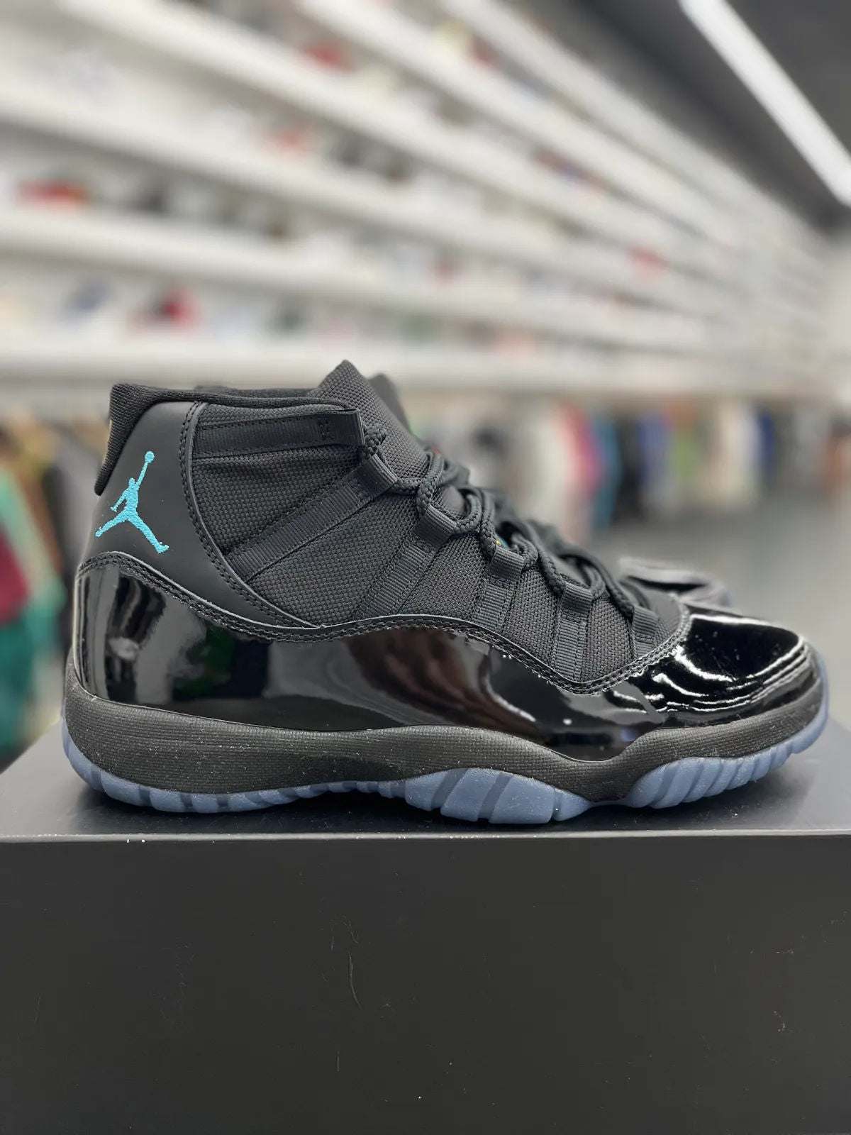 Jordan 11 Retro Gamma Blue (2025) - Preowned