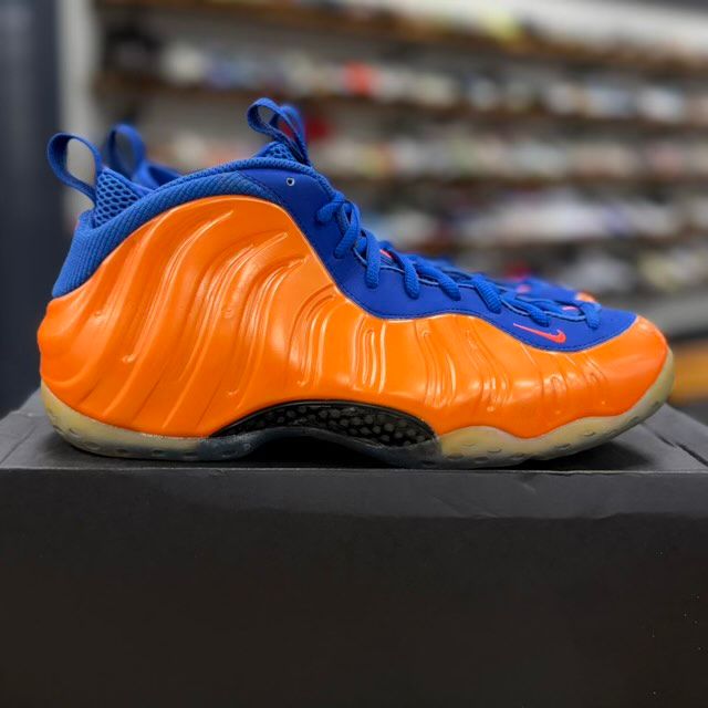 Nike Air Foamposite One Knicks - Preowned