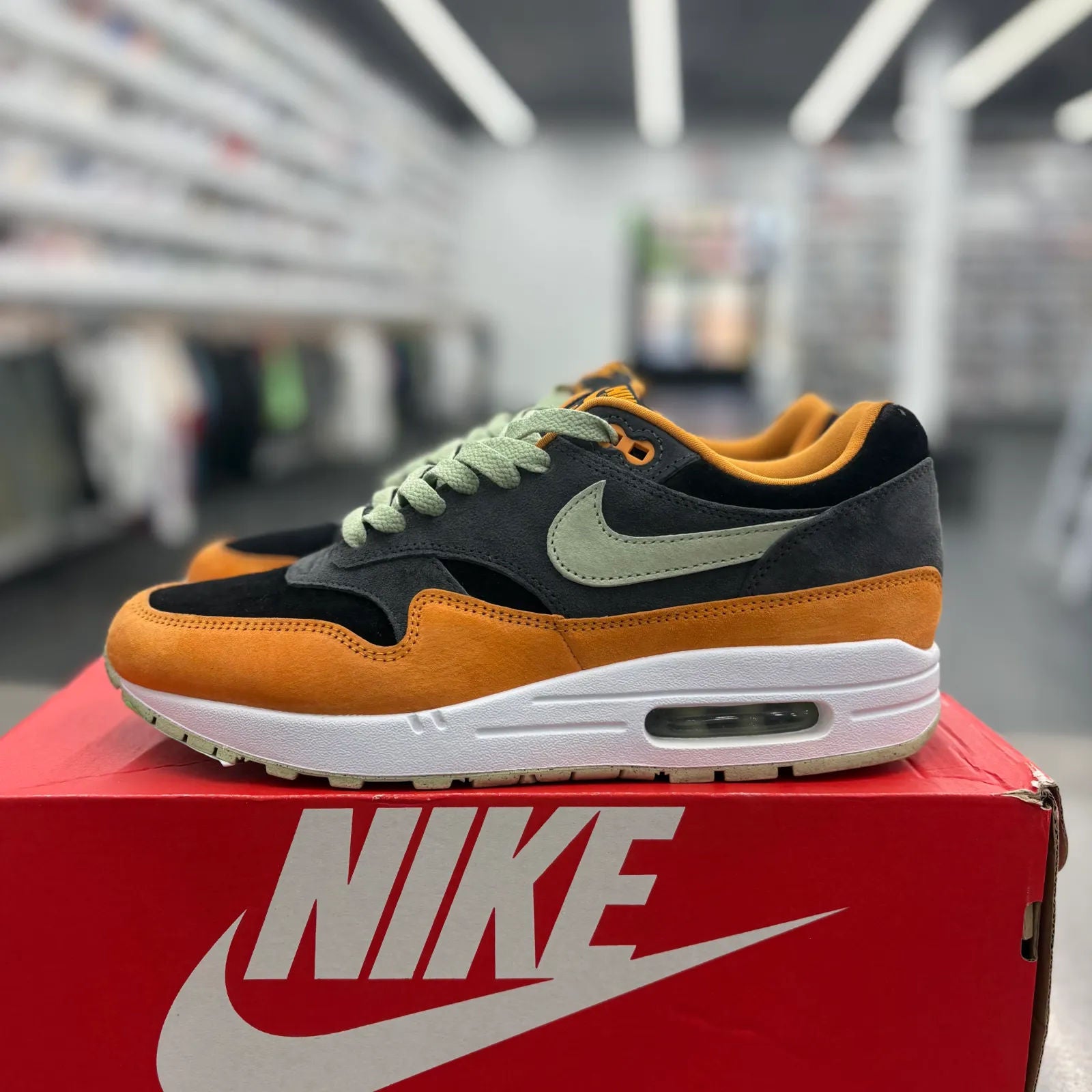 Nike Air Max 1 PRM Duck Honey Dew - Preowned