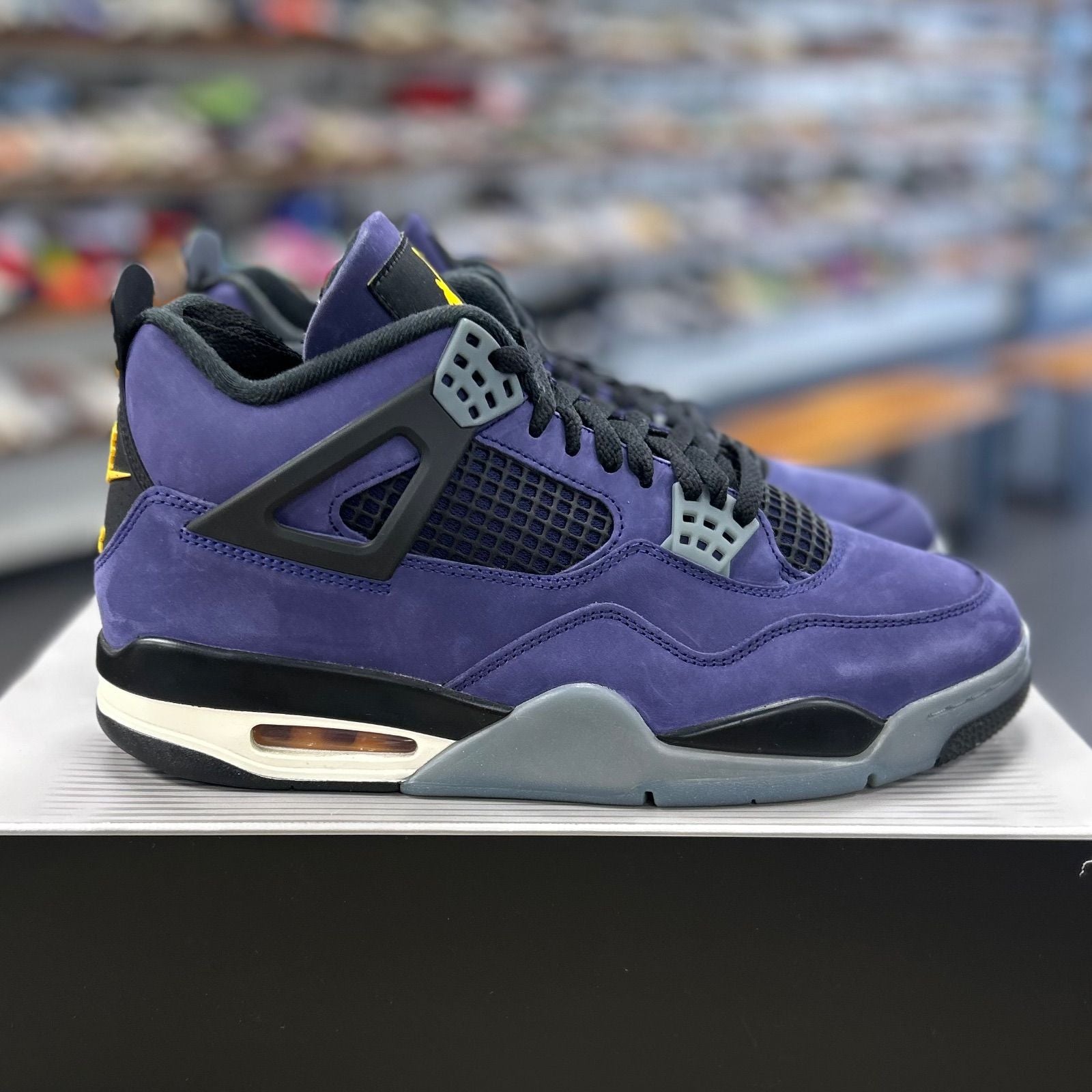 Jordan 4 Retro Lakers - Preowned