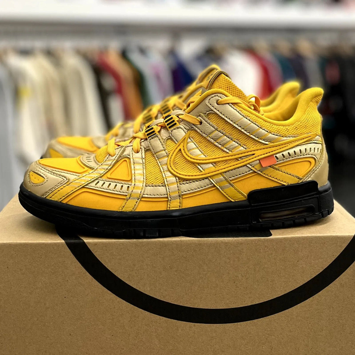 Nike Air Rubber Dunk Off-White University Gold - Preowned