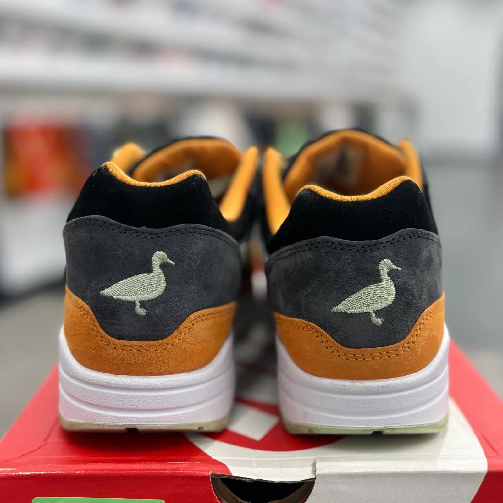 Nike Air Max 1 PRM Duck Honey Dew - Preowned