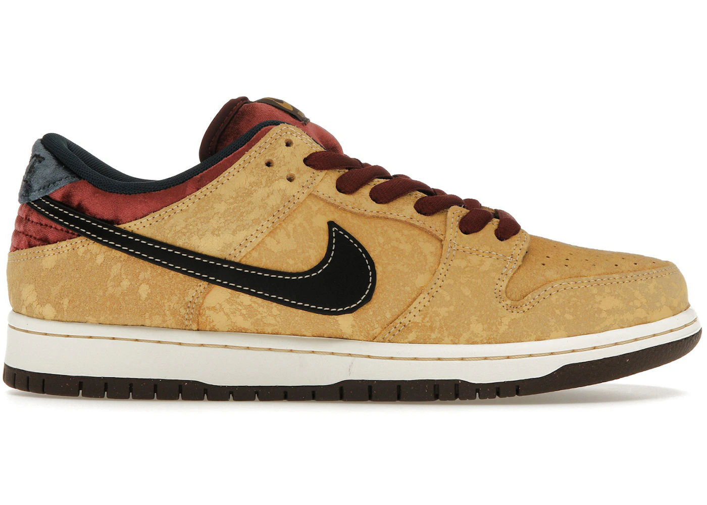 BRAND NEW STEAL - Nike SB Dunk Low City of Cinema