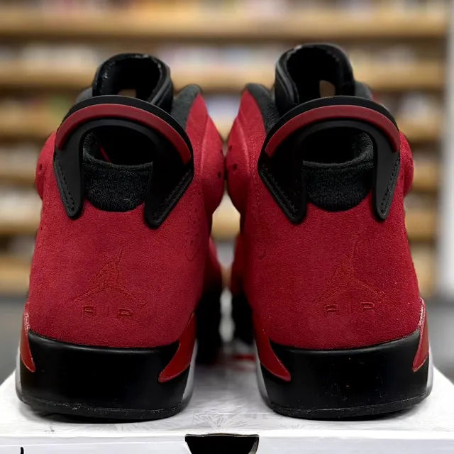 Jordan 6 Retro Toro Bravo - Preowned