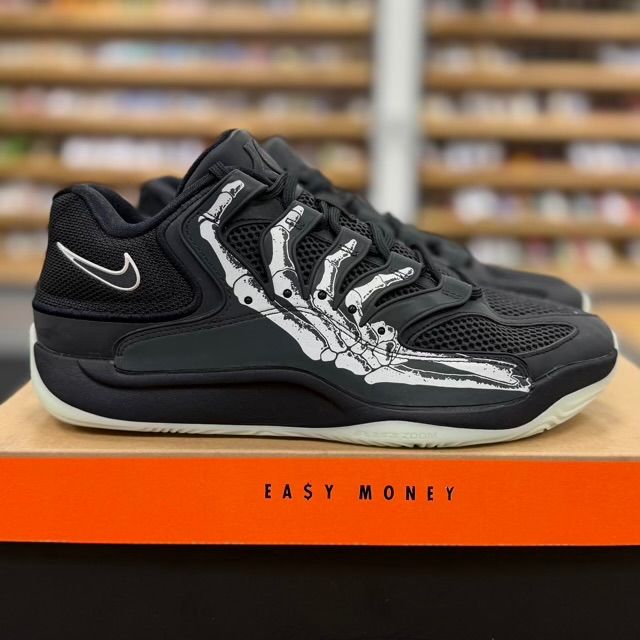 Nike KD 18 Slim Reaper - Preowned