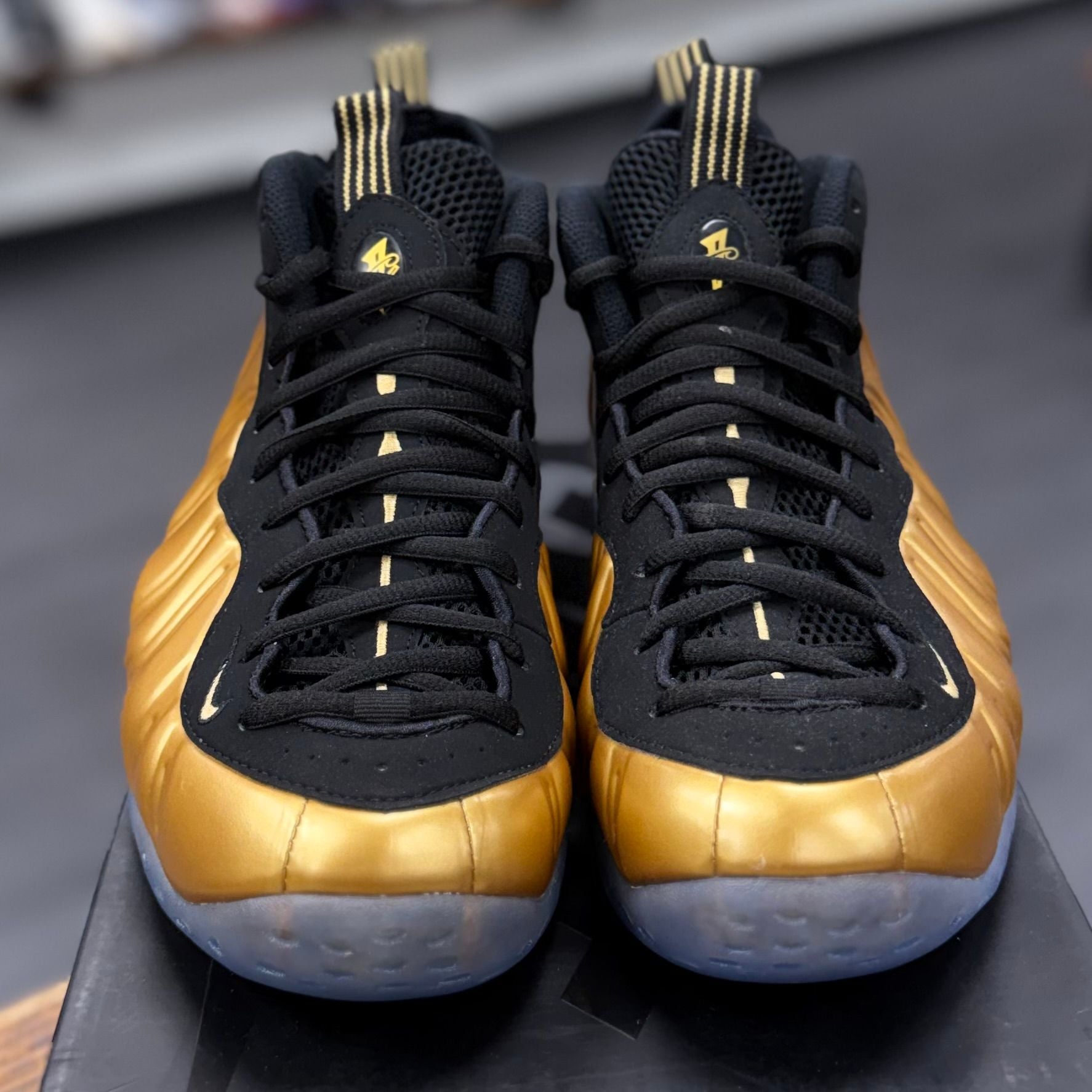BRAND NEW STEAL - Nike Air Foamposite One Metallic Gold