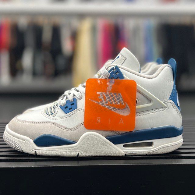 Jordan 4 Retro Military Blue (2024) (GS) - Preowned