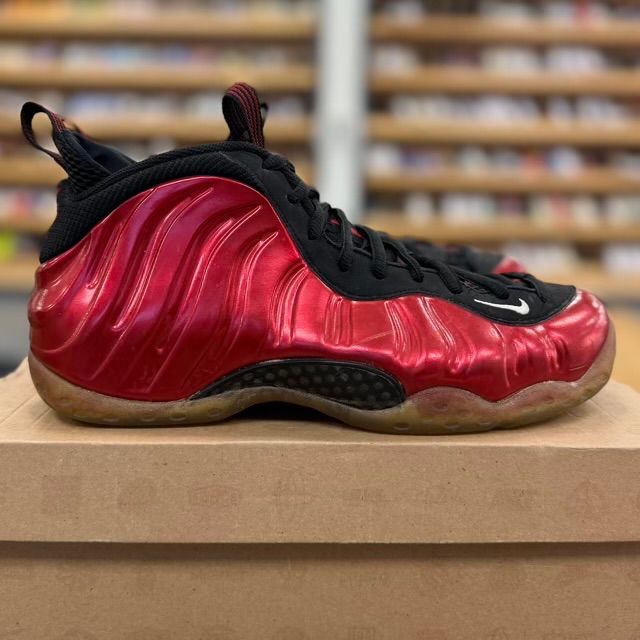 Nike Air Foamposite One Metallic Red (2012) - Preowned