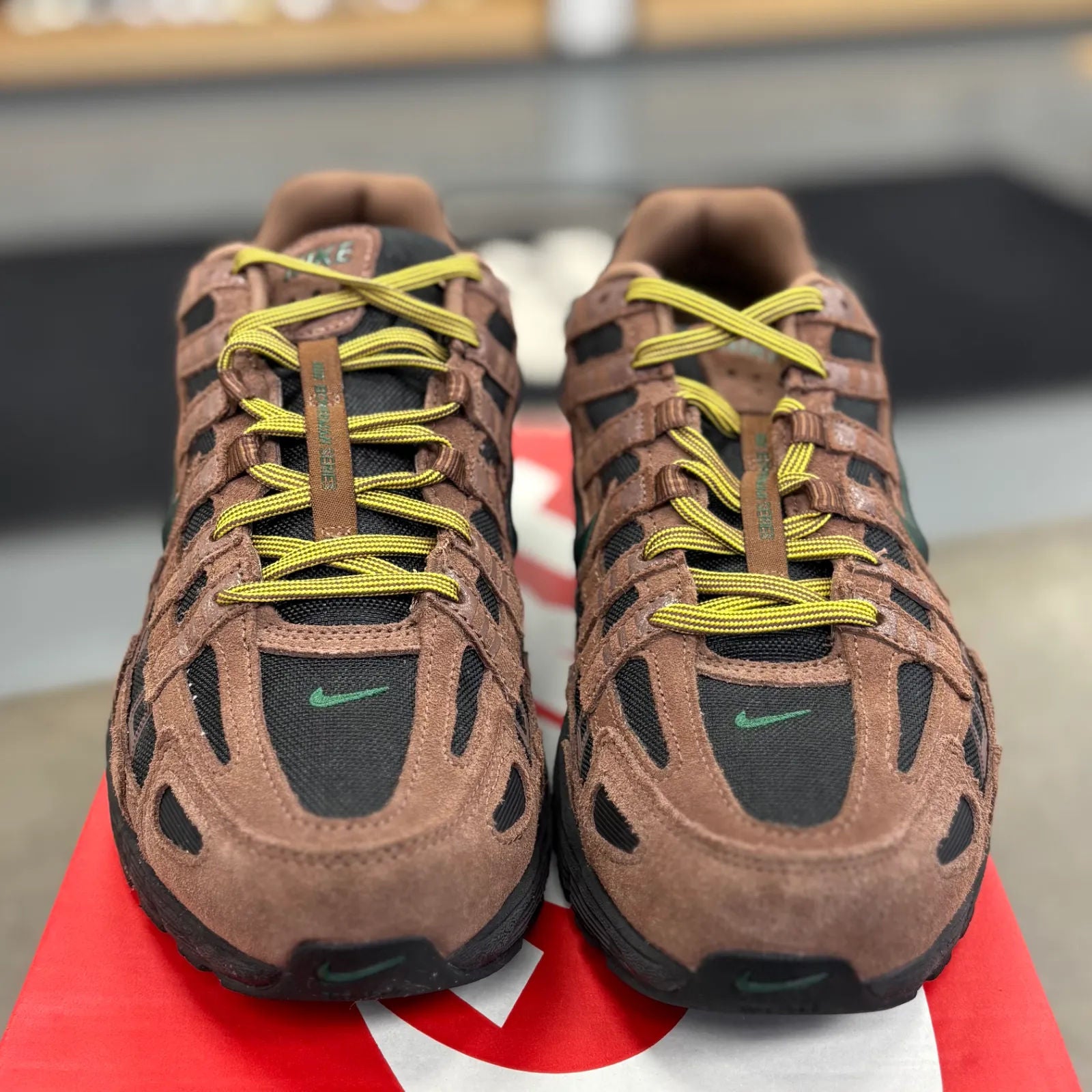Nike P-6000 Premium Cordura Fauna Brown - Preowned