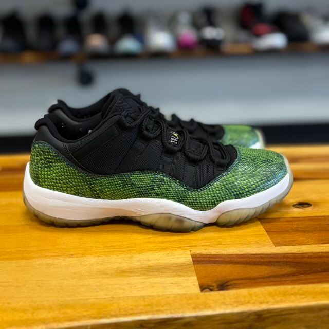 Jordan 11 Retro Low Green Snakeskin - Preowned