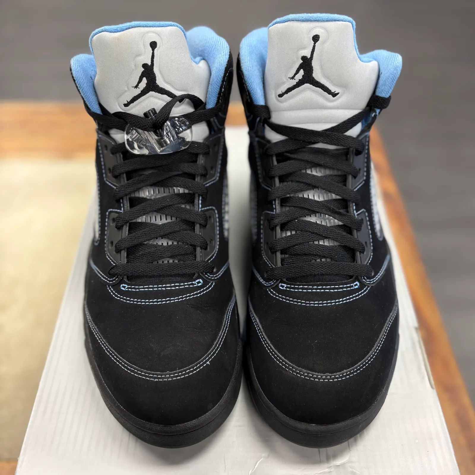 Jordan 5 Retro Black University Blue (2026) - Preowned