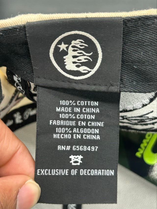 Hellstar Records Hat Snapback Red/White - Preowned