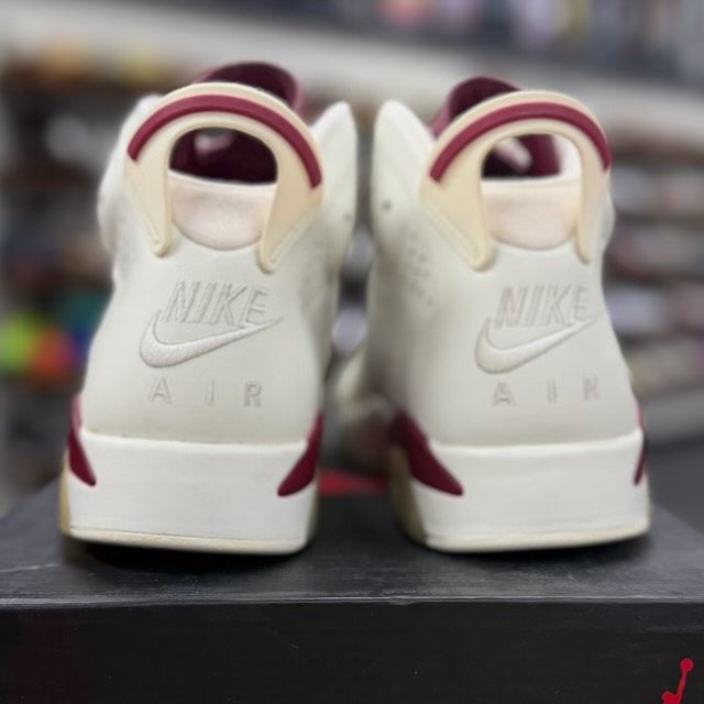 Jordan 6 Retro Maroon (2015) - Preowned