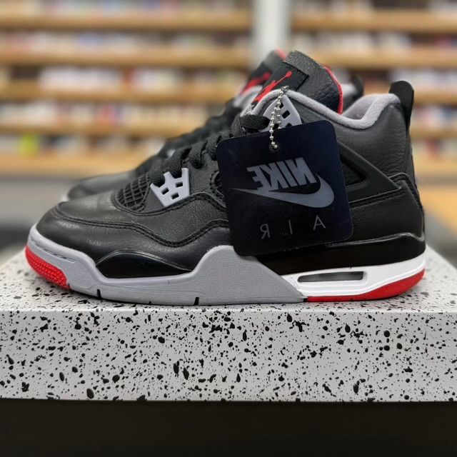 Jordan 4 Retro Bred Reimagined (GS) - Preowned